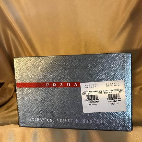 Like new black Prada “heels” size 7.5 - Picture 4 of 7
